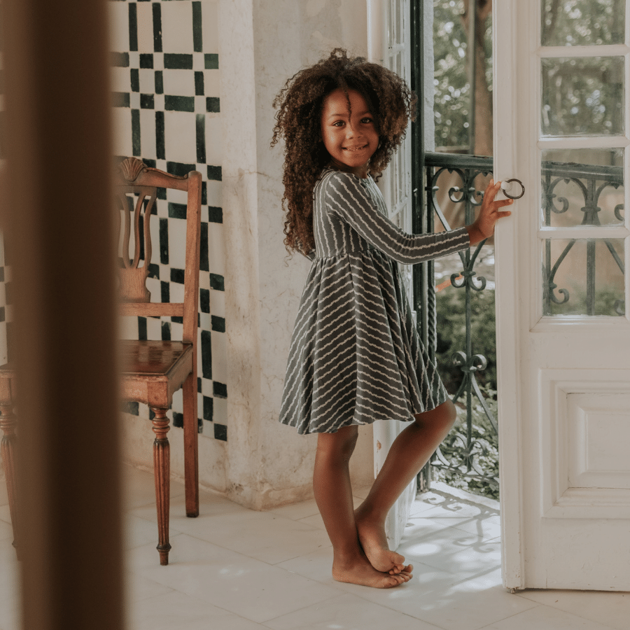 The Printed Long Sleeve Dress - Linear Stem