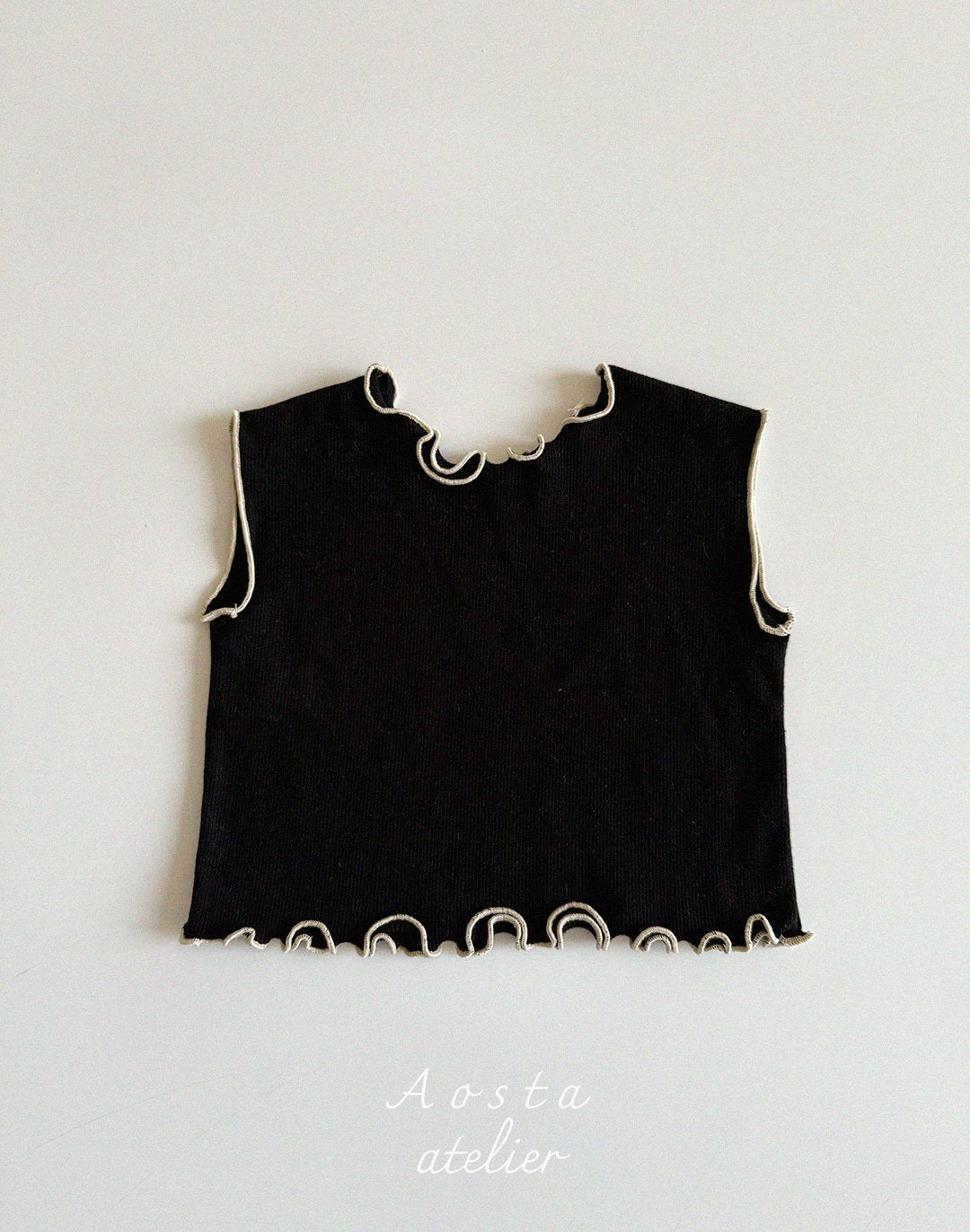 Lettuce Edge Top