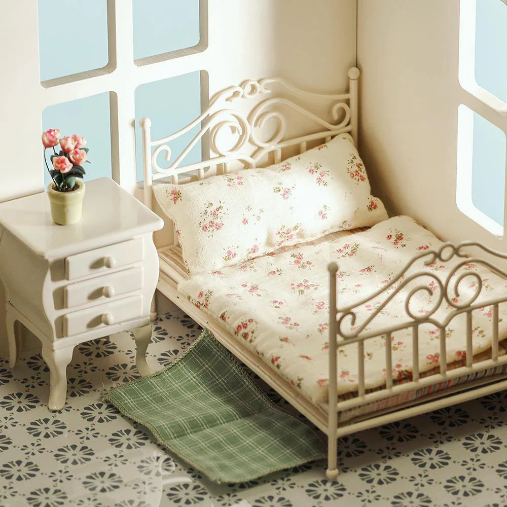 Princess Antique Bed Dollhouse | White 1/12 Scale Dollhouse Miniature