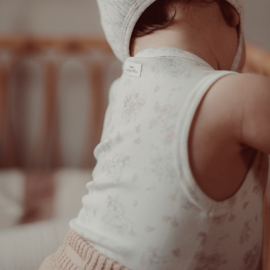 The Printed Hat - Amelia