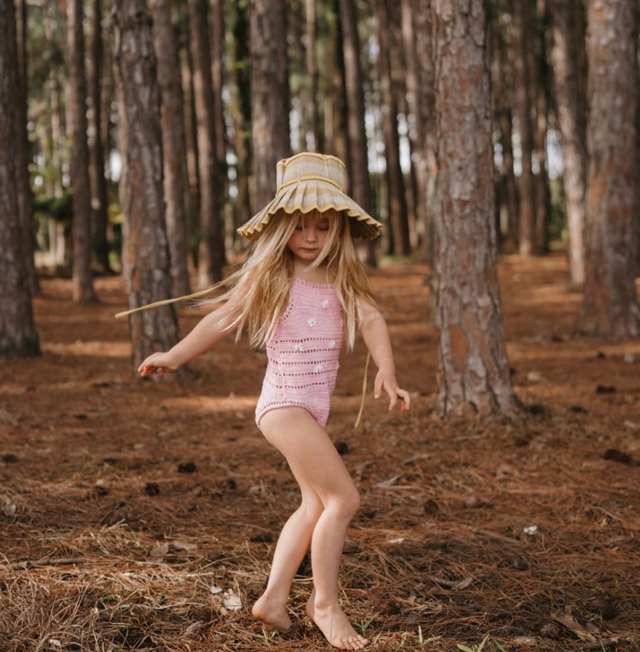 Daisy Crochet Bodysuit | Baby Pink