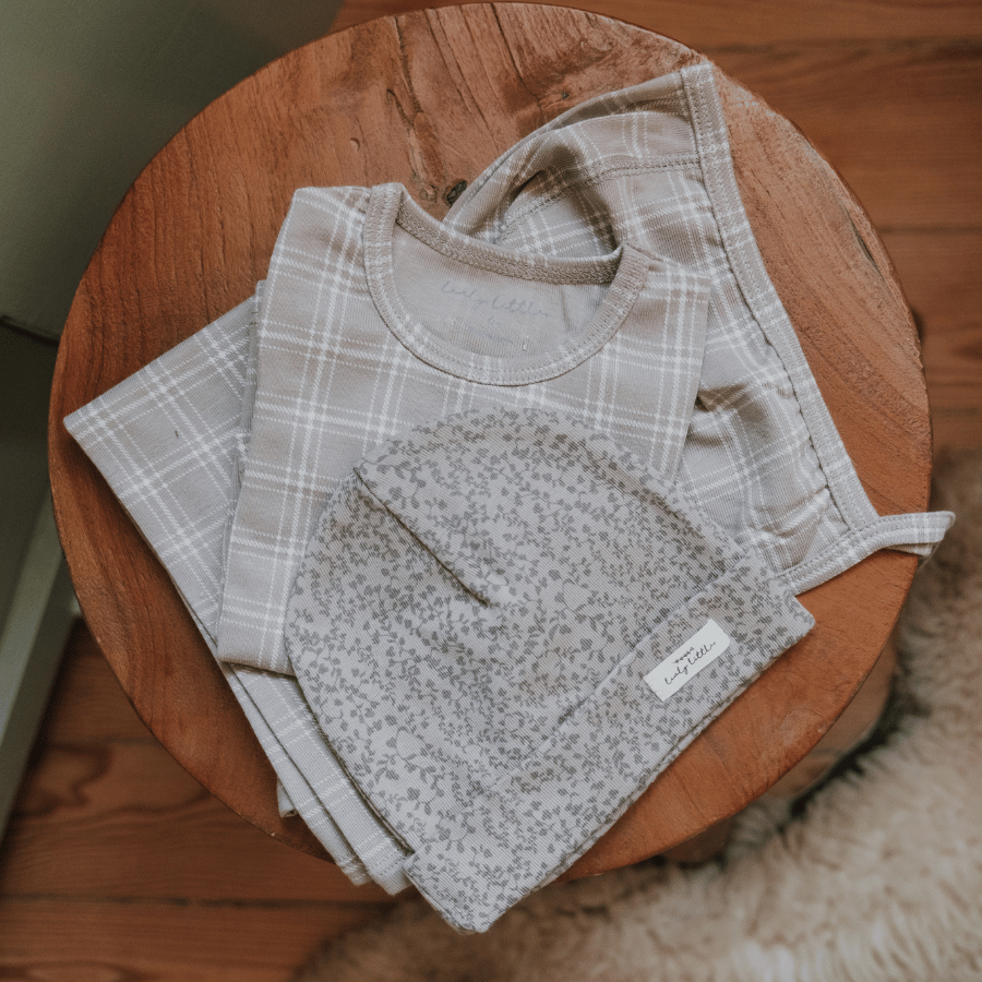 The Printed Hat -  Vine