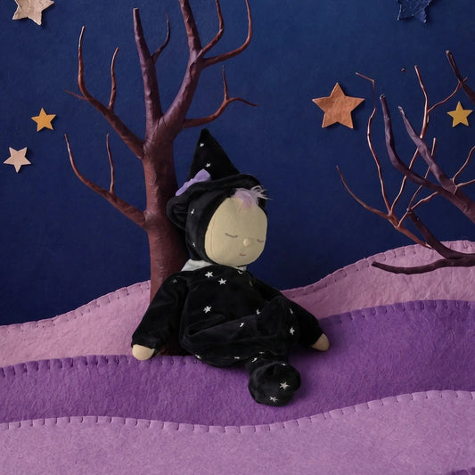 Dozy Dinkum | Willa Witch Black