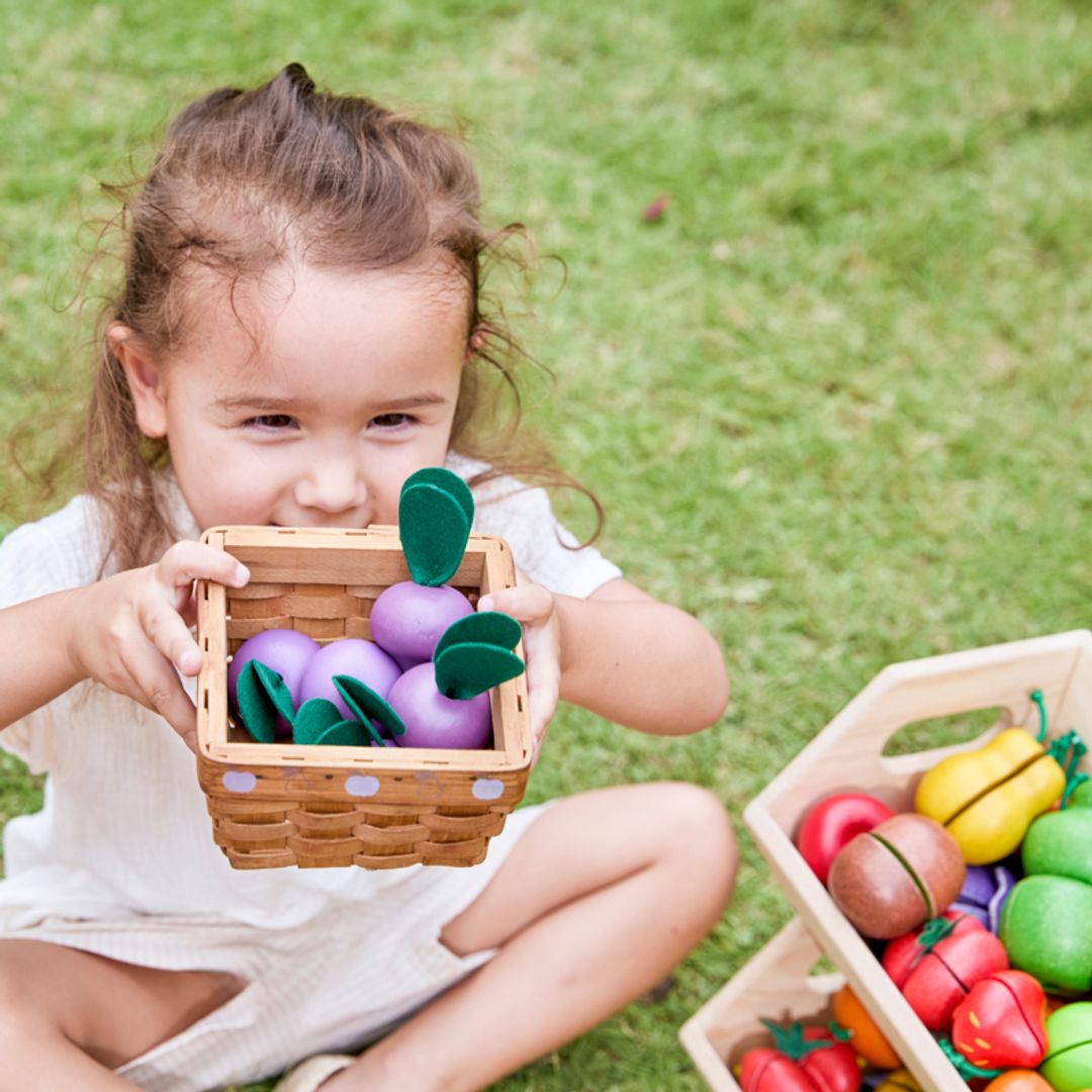 Fresh Produce Set E (Cucumbers, Onions & Pumpkins)