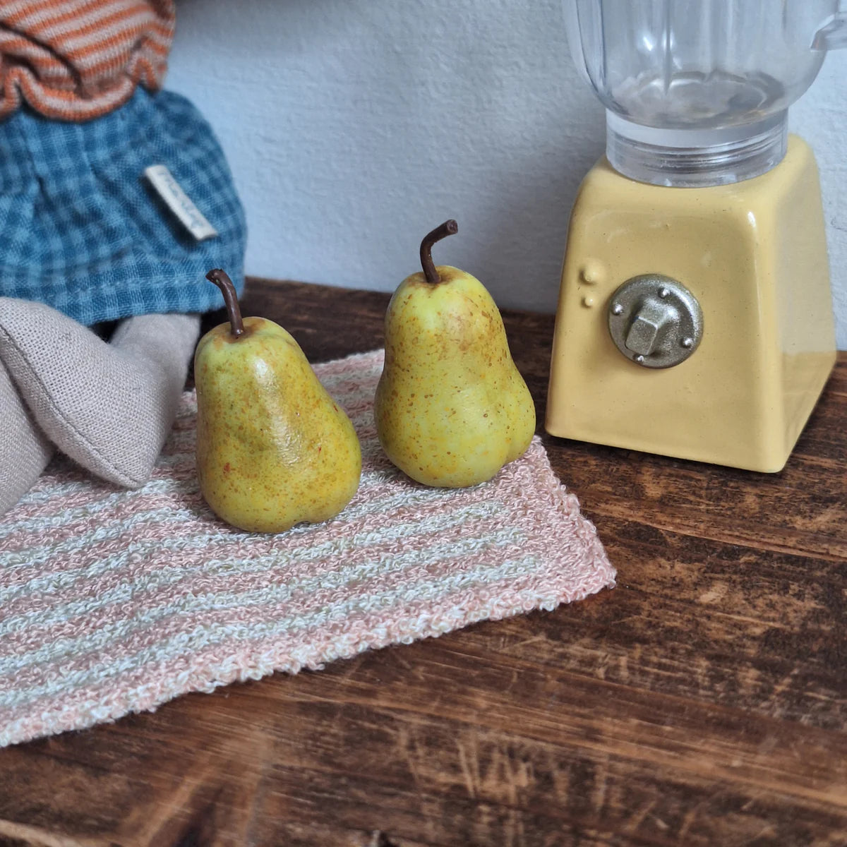 Miniature Pear | One Piece