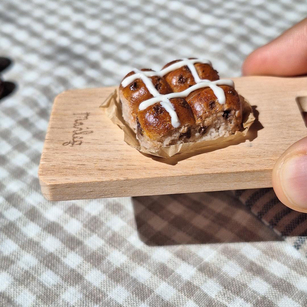 Miniature Hot Cross Buns